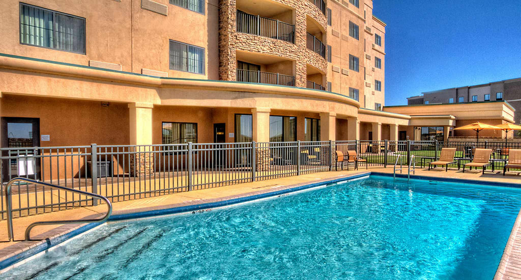 Hotel Courtyard By Marriott Midland Extérieur photo